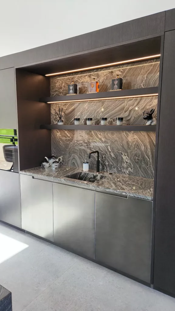 black marble modern kitchen