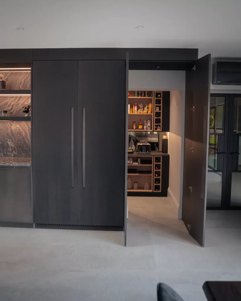 black marble modern kitchen with walk in pantry